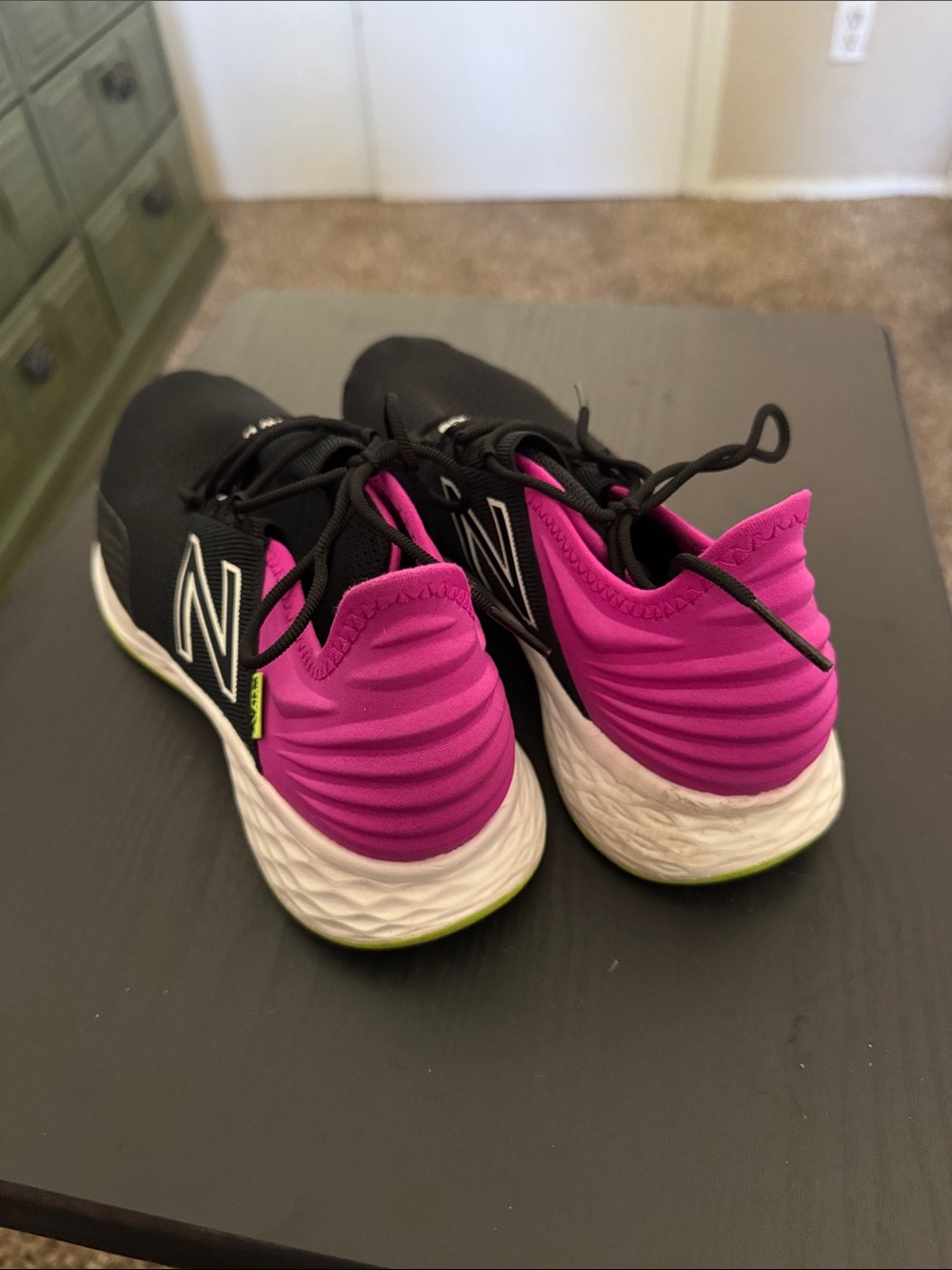 New Balance Women’s Black Running Sneakers with Pink Collar - Picture 2 of 4